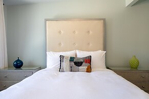 Lux Desert Retreat 4BR Pool Spa Stunning Views