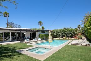 Lux Desert Retreat 4BR Pool Spa Stunning Views