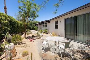 Lux Desert Retreat 4BR Pool Spa Stunning Views