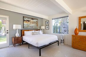 Lux Desert Retreat 4BR Pool Spa Stunning Views