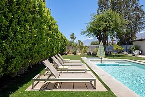 Lux Desert Retreat 4BR Pool Spa Stunning Views