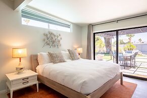 Lux Desert Retreat 4BR Pool Spa Stunning Views