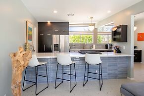 Lux Desert Retreat 4BR Pool Spa Stunning Views