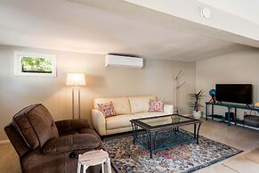 Movie Colony Oasis - Peaceful Walk to Downtown