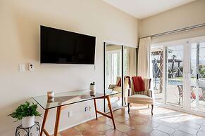 Movie Colony Oasis - Peaceful Walk to Downtown