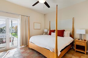 Movie Colony Oasis - Peaceful Walk to Downtown