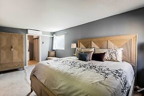 Movie Colony Oasis - Peaceful Walk to Downtown