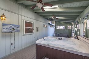 Luxurious Mountain Retreat w Hot Tub Fireplace