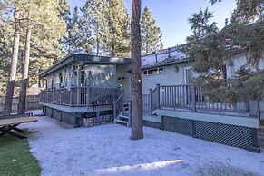Luxurious Mountain Retreat w Hot Tub Fireplace