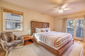 Luxurious Mountain Retreat w Hot Tub Fireplace