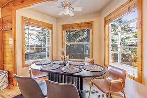 Luxurious Mountain Retreat w Hot Tub Fireplace