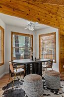 Luxurious Mountain Retreat w Hot Tub Fireplace