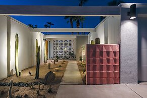 Retro Chic Oasis Saltwater Pool Spa Mnt Views