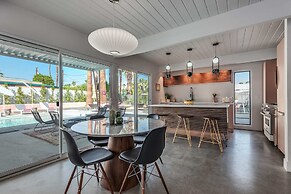 Retro Chic Oasis Saltwater Pool Spa Mnt Views