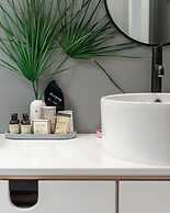 Retro Chic Oasis Saltwater Pool Spa Mnt Views