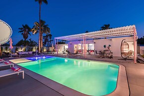 Retro Chic Oasis Saltwater Pool Spa Mnt Views