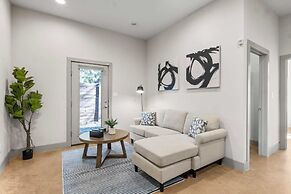 Chic & Homey 3BR Close to Downtown