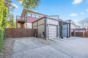 Chic & Homey 3BR Close to Downtown