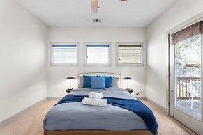 Chic & Homey 3BR Close to Downtown