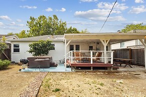 Charming Retreat With Hot Tub & Scenic Trails 2 Bedroom Home