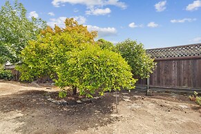 Charming Retreat With Hot Tub & Scenic Trails 2 Bedroom Home