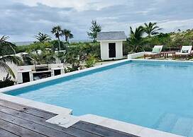 Bohemia Bungalow Three 1 Bedroom Home