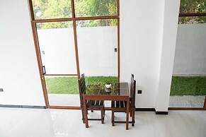 Randon Resort Mirissa