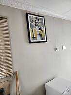 Room in B&B - Khutsong Apartmentss