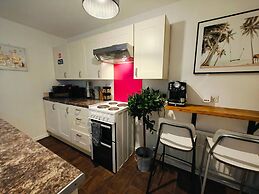 2BR Fortuna Meadow in Belfast