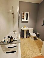 2BR Fortuna Meadow in Belfast