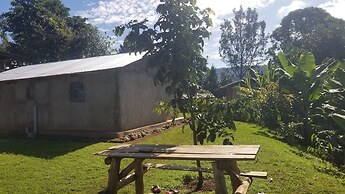 Sipi Backpackers