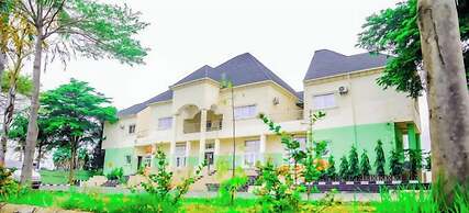 Muna Hotels