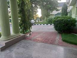 Muna Hotels