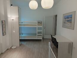 Cosy Flat Helexpo in Old City D11