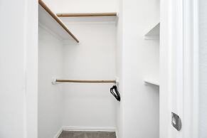 Lux Galleria Home-5BR Roof Deck