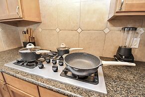 Lux Galleria Home-5BR Roof Deck