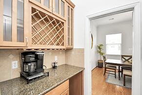 Lux Galleria Home-5BR Roof Deck