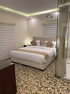 Eighth Wonders Hotel