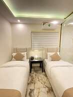 Eighth Wonders Hotel