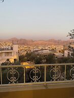 Eighth Wonders Hotel