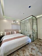 Eighth Wonders Hotel