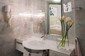 Hotel Eros Residence