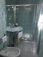 Hotel Eros Residence