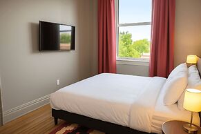 The Well Hotel & Taproom