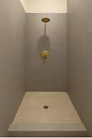 The Well Hotel & Taproom