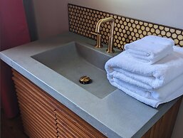 The Well Hotel & Taproom