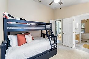 Amazing Vacation Home With Private Pool at Highland Reserve!