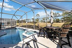 Amazing Vacation Home With Private Pool at Highland Reserve!