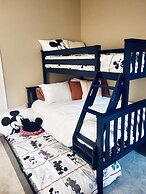 Amazing Vacation Home With Private Pool at Highland Reserve!