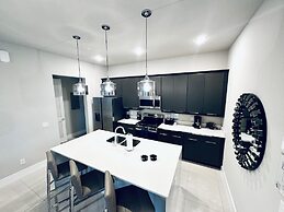 Beautiful Condo at Reunion